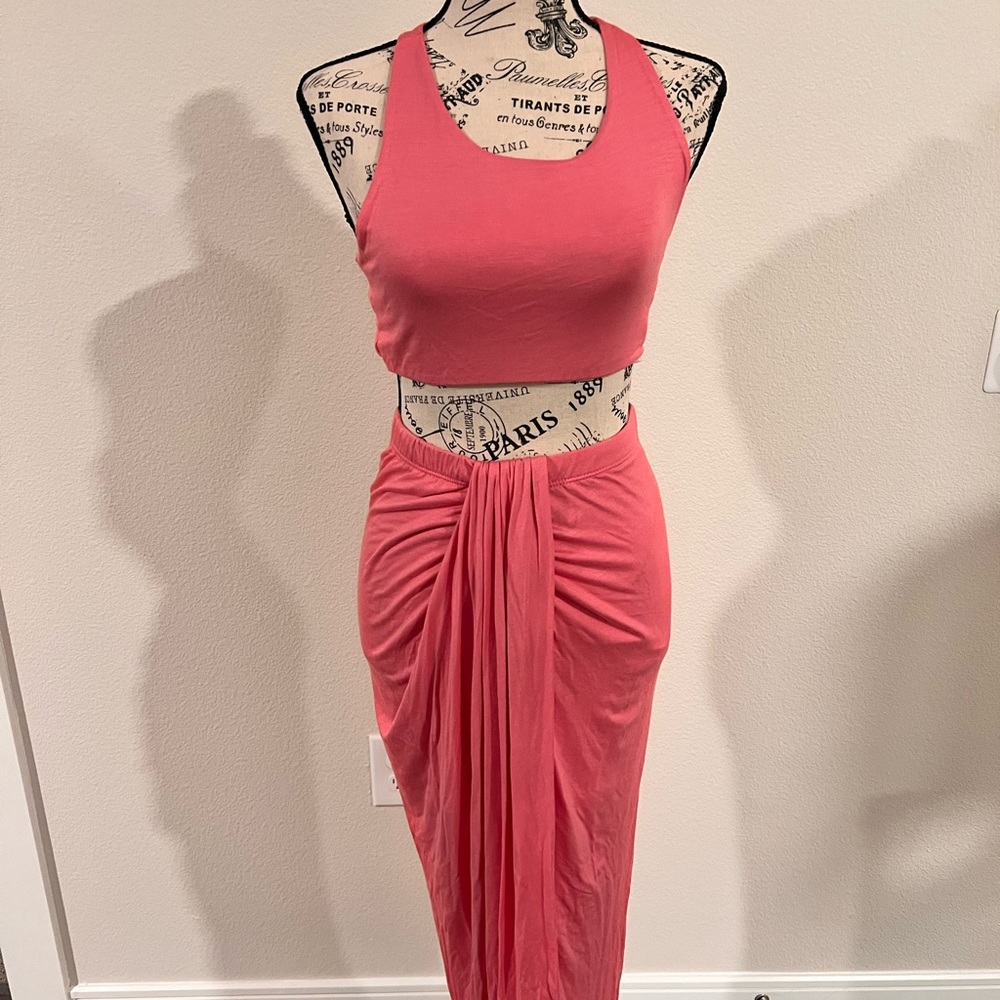 Cute 2 Piece Skirt Set in Pink! Size: Medium